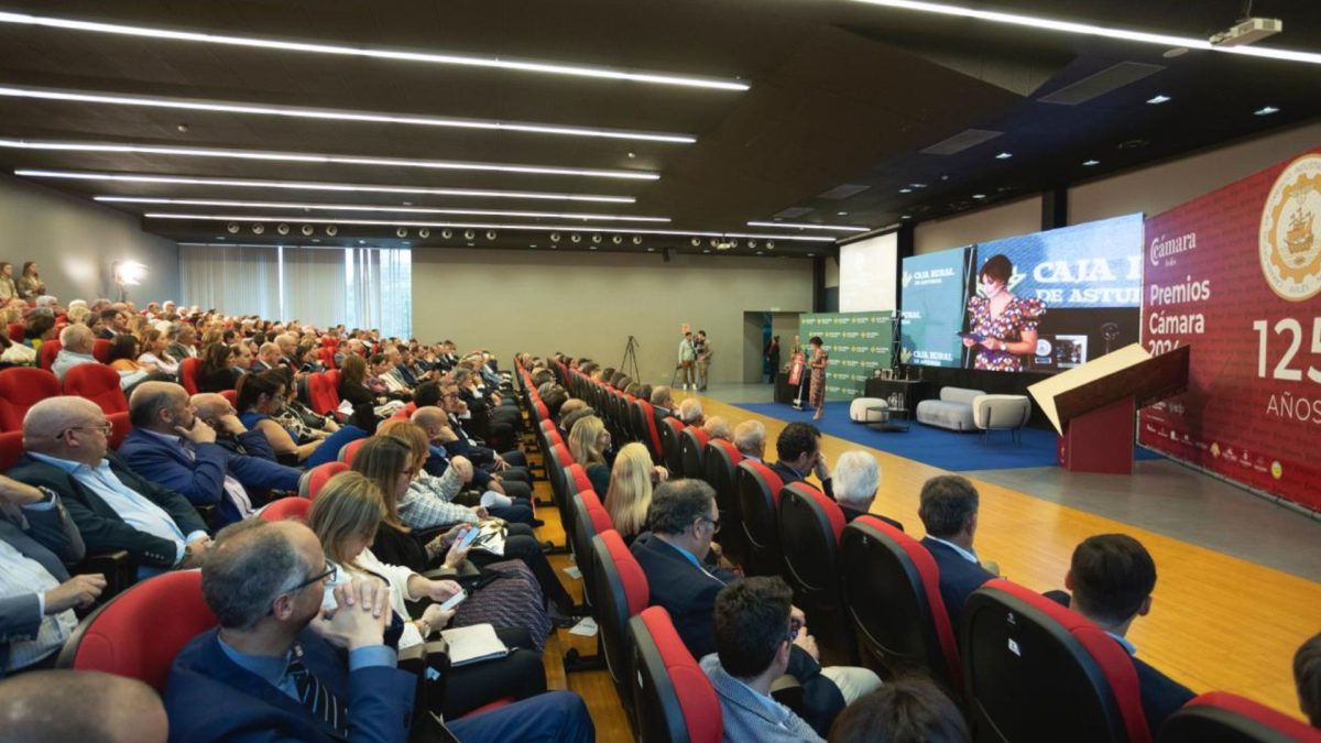 Premios Cámara de Comercio de Avilés: Grupo Mota, La Economía y Coral Avilés