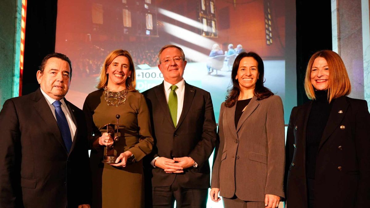 Eva Pando, directora de la Fundación Caja Rural de Asturias, directiva del año