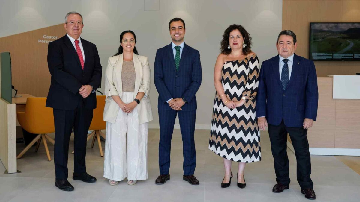 Inauguramos la primera oficina bancaria en el barrio de Prado de la Vega en Oviedo