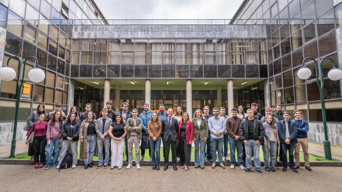 Jóvenes para jóvenes: FinEduca360