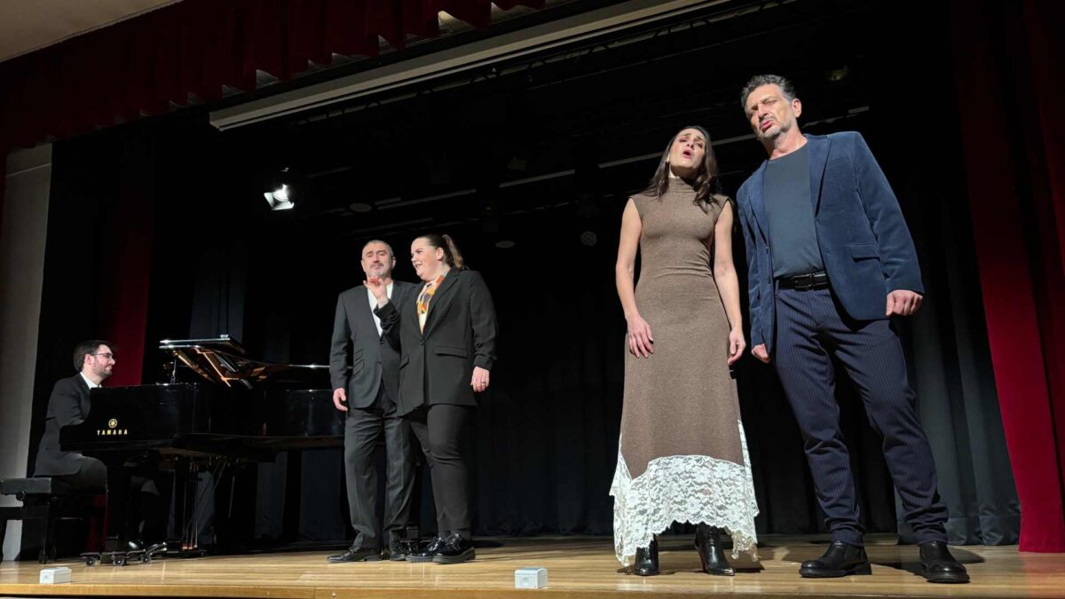 La lírica conquista Cabezón de la Sal con “Ópera en el Territorio”​