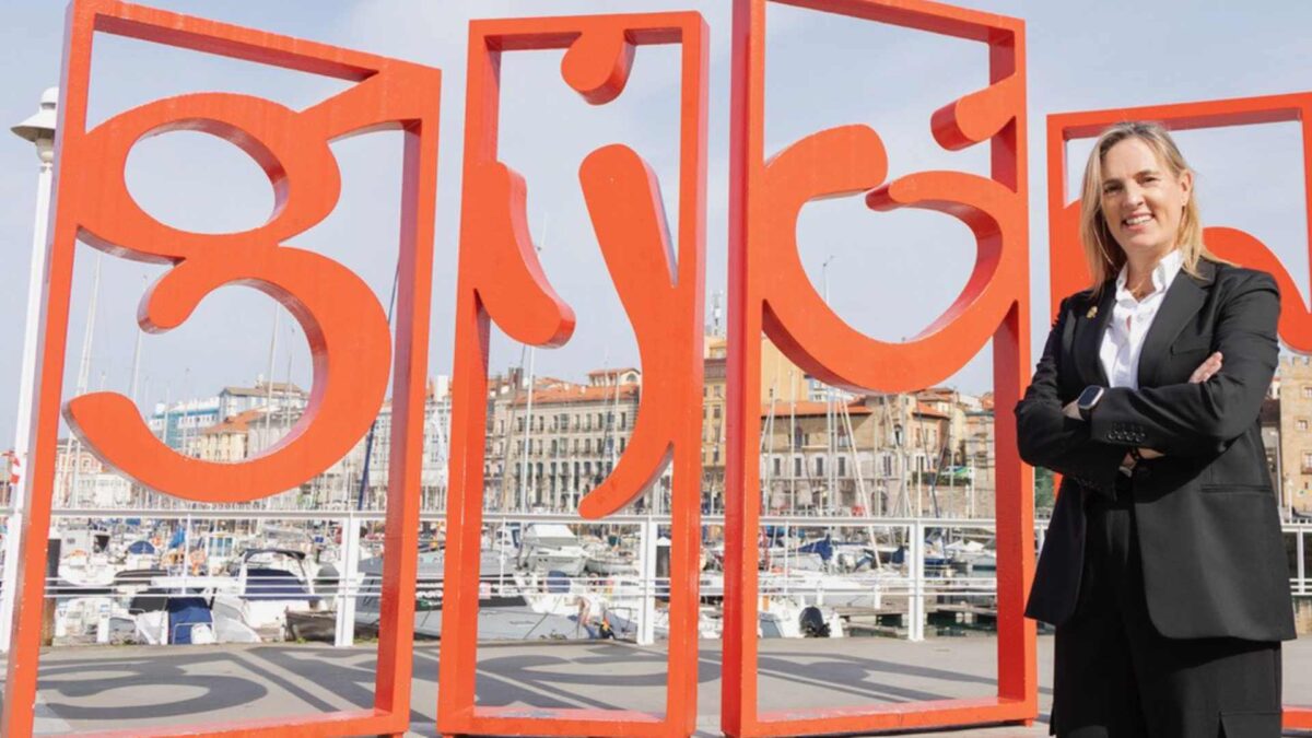 Noemí Alonso Ruiz, nueva directora de zona de Caja Rural de Asturias en Gijón