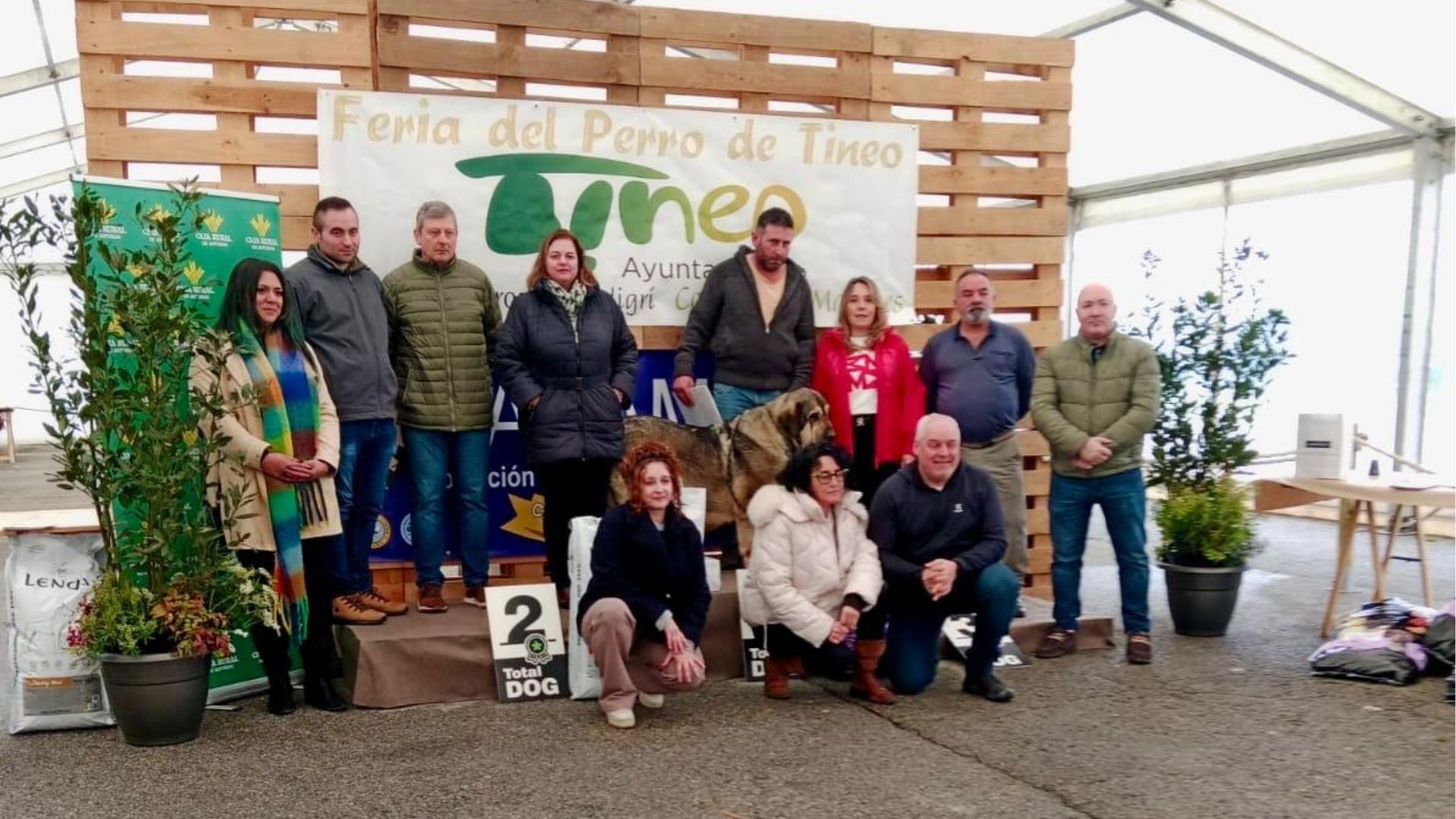 Feria del Perro Tineo15